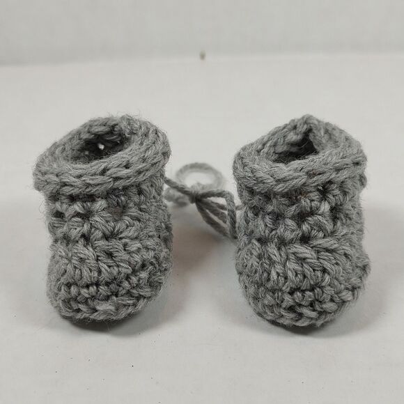 Handmade Crochet Baby Booties Soft Gray Newborn Preemie Shoes Shower Gift New - Picture 3 of 16